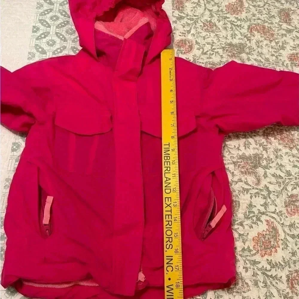 Cabelas Girls Heavy Winter Coat Size XS Measurements in pics. EUC